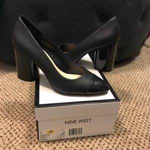 Nine West heels navy